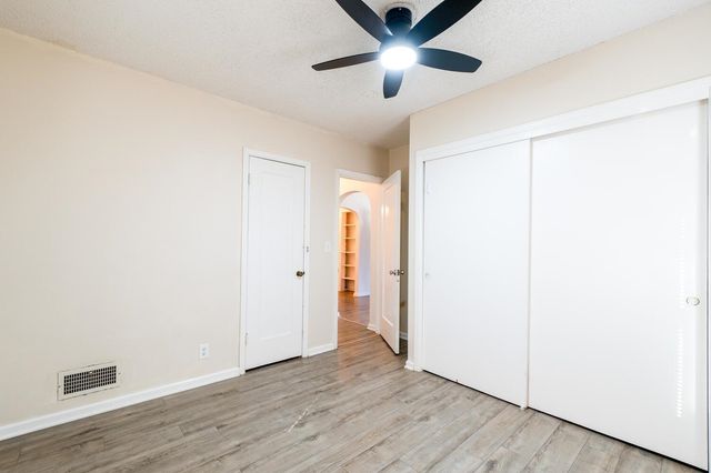 631 S Roosevelt, Wichita, KS 67218