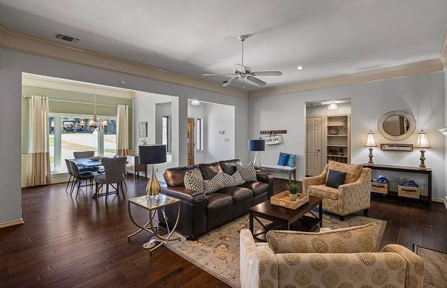 3921 Buena Vista Circle, Granbury, TX 76049