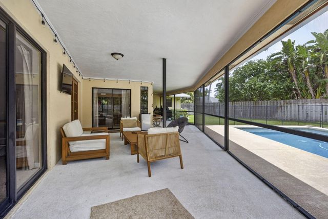 1160 Kinglet Terrace, Wellington, FL 33414