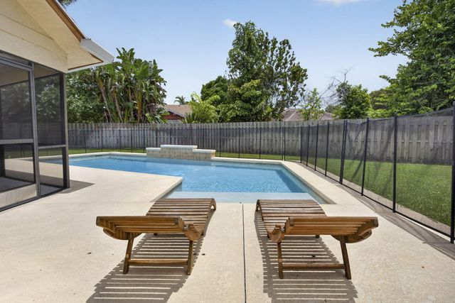 1160 Kinglet Terrace, Wellington, FL 33414