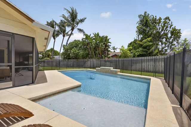 1160 Kinglet Terrace, Wellington, FL 33414