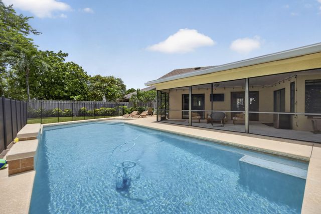 1160 Kinglet Terrace, Wellington, FL 33414