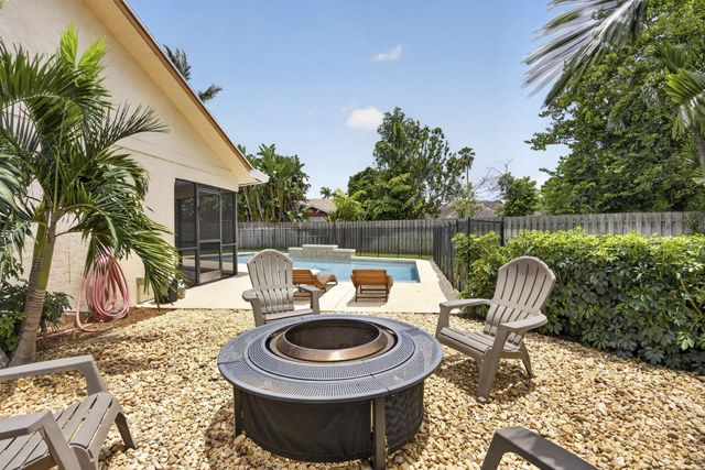 1160 Kinglet Terrace, Wellington, FL 33414