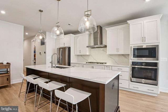 41800 MELLOWED IVORY PL, Brambleton, VA 20148