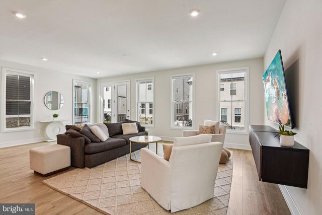 41800 MELLOWED IVORY PL, Brambleton, VA 20148