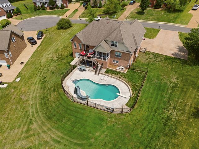 9119 Brooks Xing, Mount Juliet, TN 37122