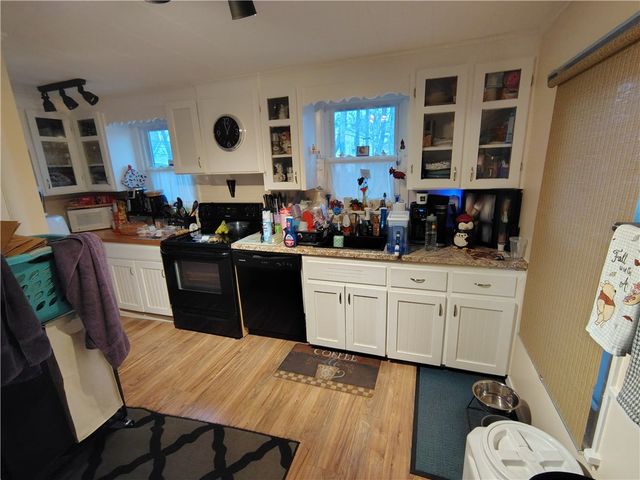 16 Whalin Street, Rochester, NY 14620