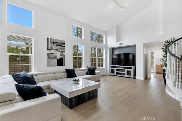 2912 Woodflower, Thousand Oaks, CA 91362