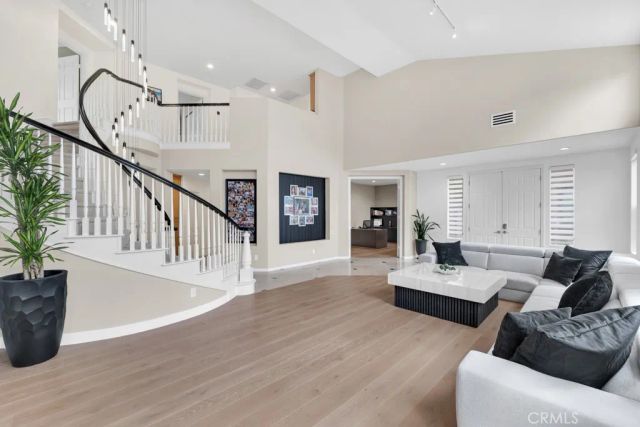 2912 Woodflower, Thousand Oaks, CA 91362