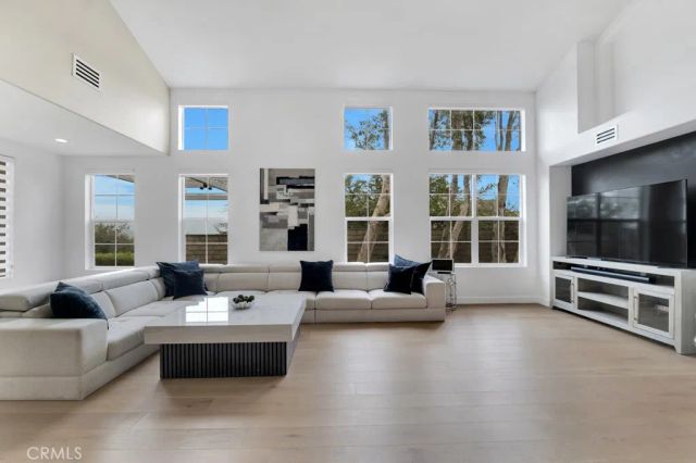 2912 Woodflower, Thousand Oaks, CA 91362