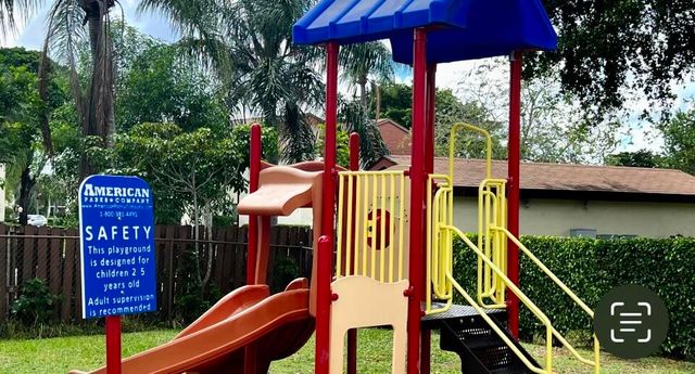 4849 SABLE PINE Circle B1, West Palm Beach, FL 33417
