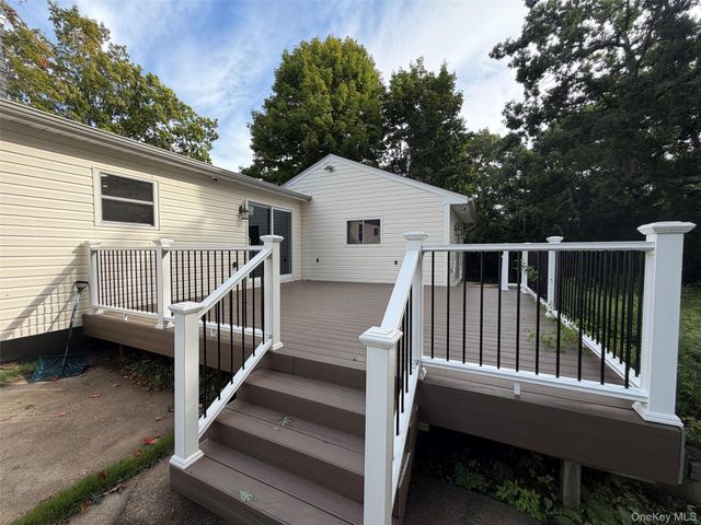 53 Longworth Avenue, Dix Hills, NY 11746