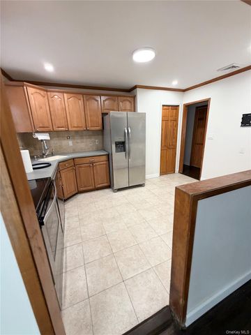 53 Longworth Avenue, Dix Hills, NY 11746
