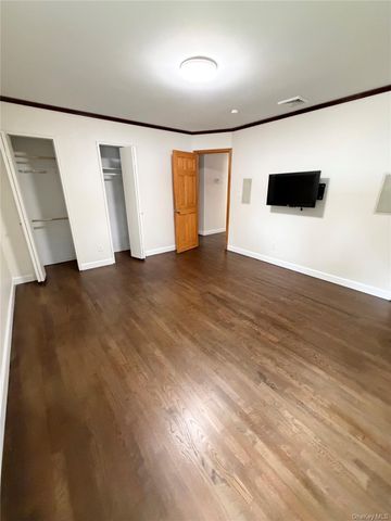 53 Longworth Avenue, Dix Hills, NY 11746