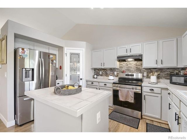 1415 Deerwood Drive, Longmont, CO 80504