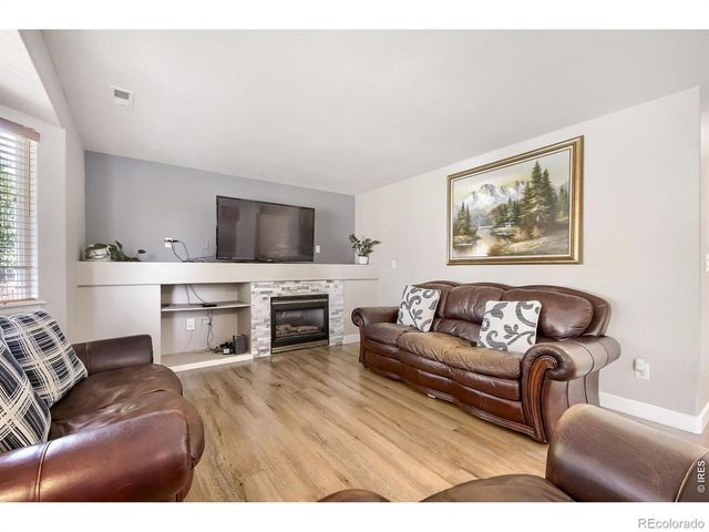 1415 Deerwood Drive, Longmont, CO 80504