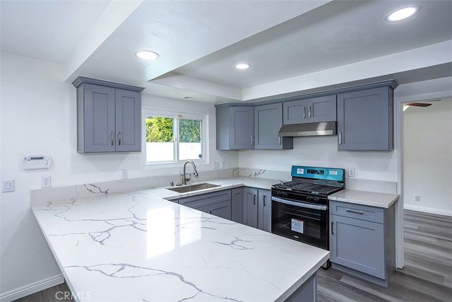 618 S Vicki Lane, Anaheim, CA 92804