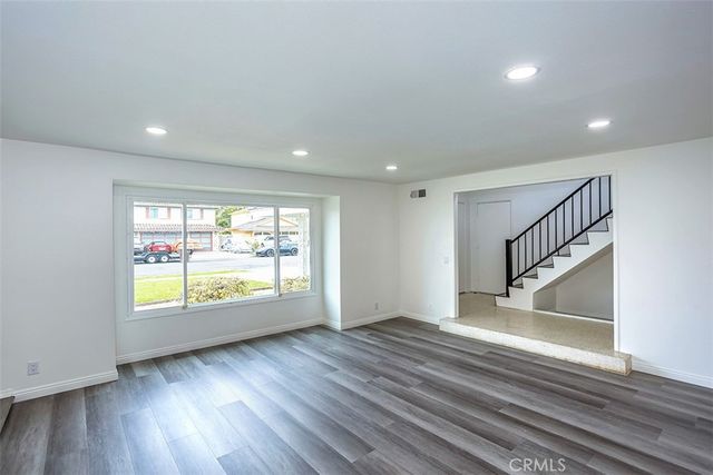 618 S Vicki Lane, Anaheim, CA 92804