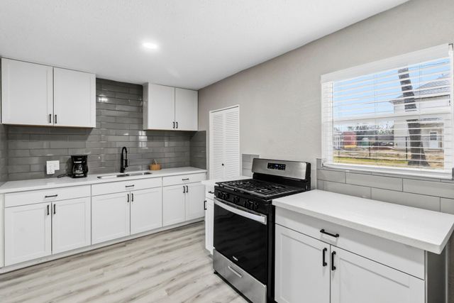 5914 Southcrest Street, Houston, TX 77033