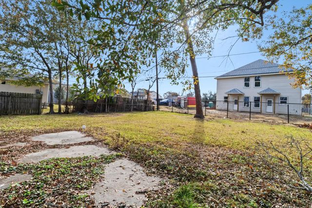 5914 Southcrest Street, Houston, TX 77033