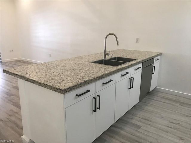 1706 NW 5th ST, Cape Coral, FL 33993