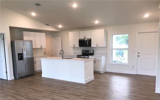 1706 NW 5th ST, Cape Coral, FL 33993