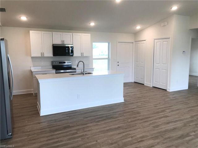 1706 NW 5th ST, Cape Coral, FL 33993