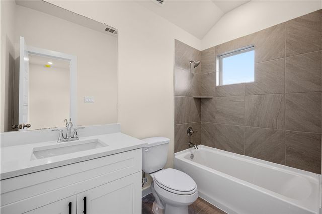 2411 Outpost Canyon Drive, Iowa Colony, TX 77583