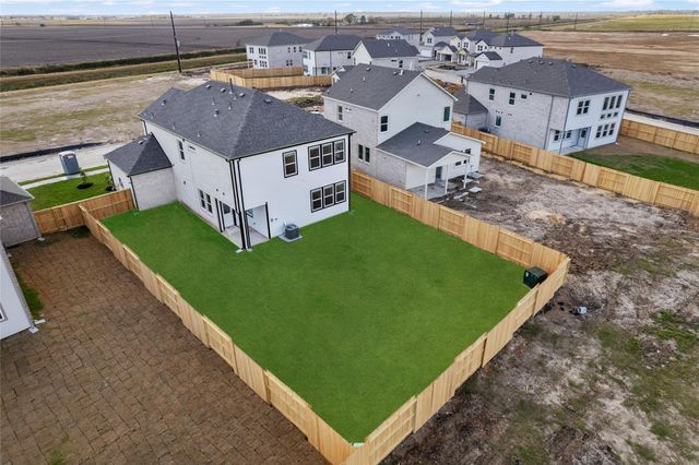 2411 Outpost Canyon Drive, Iowa Colony, TX 77583