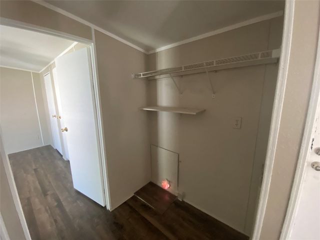 2021 N Battlebell Road 28, Highlands, TX 77562