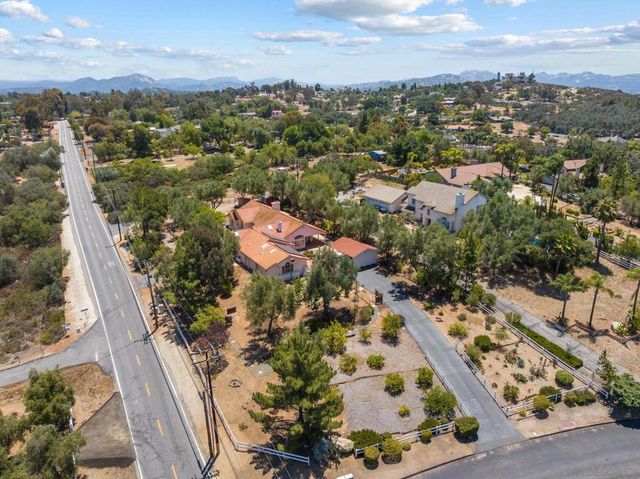 579 Alpine Trail Rd., Alpine, CA 91901