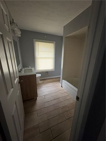 1001 E Stewart Street, Dayton, OH 45410