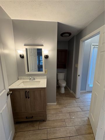 1001 E Stewart Street, Dayton, OH 45410