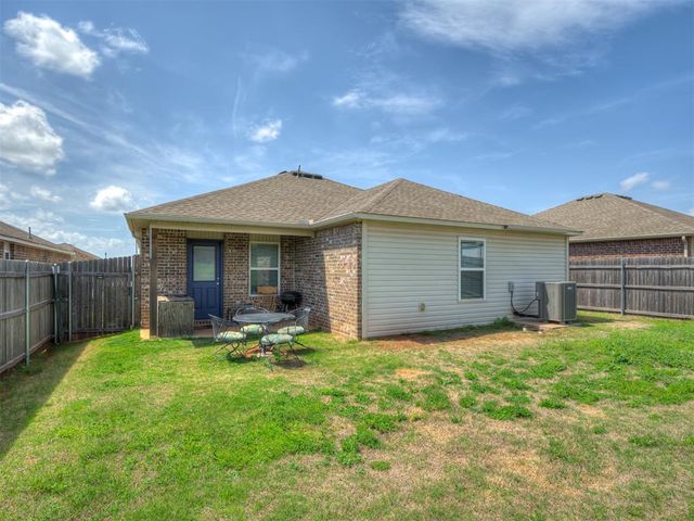 4320 Siena Ridge Boulevard, Mustang, OK 73179