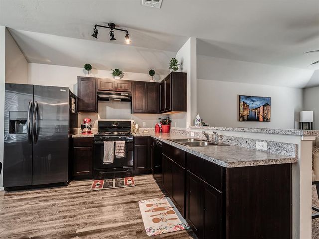 4320 Siena Ridge Boulevard, Mustang, OK 73179