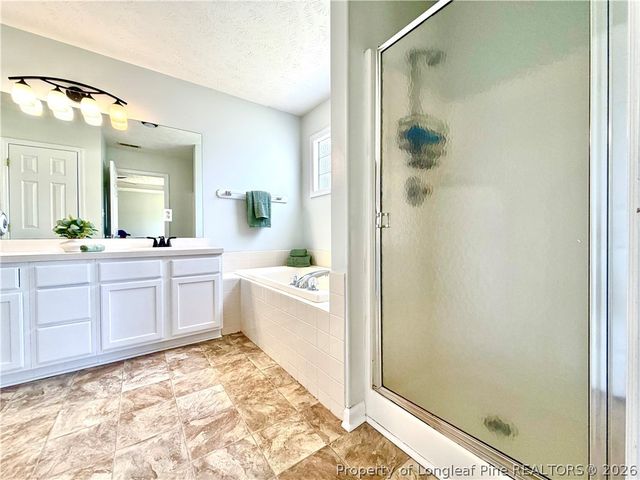4229 Buckhurst Drive, Hope Mills, NC 28348