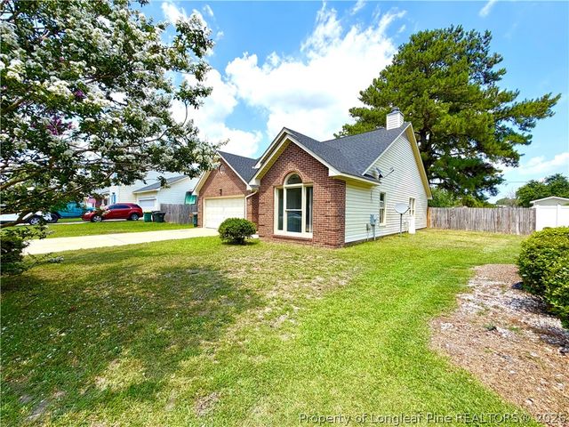 4229 Buckhurst Drive, Hope Mills, NC 28348