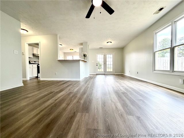 4229 Buckhurst Drive, Hope Mills, NC 28348
