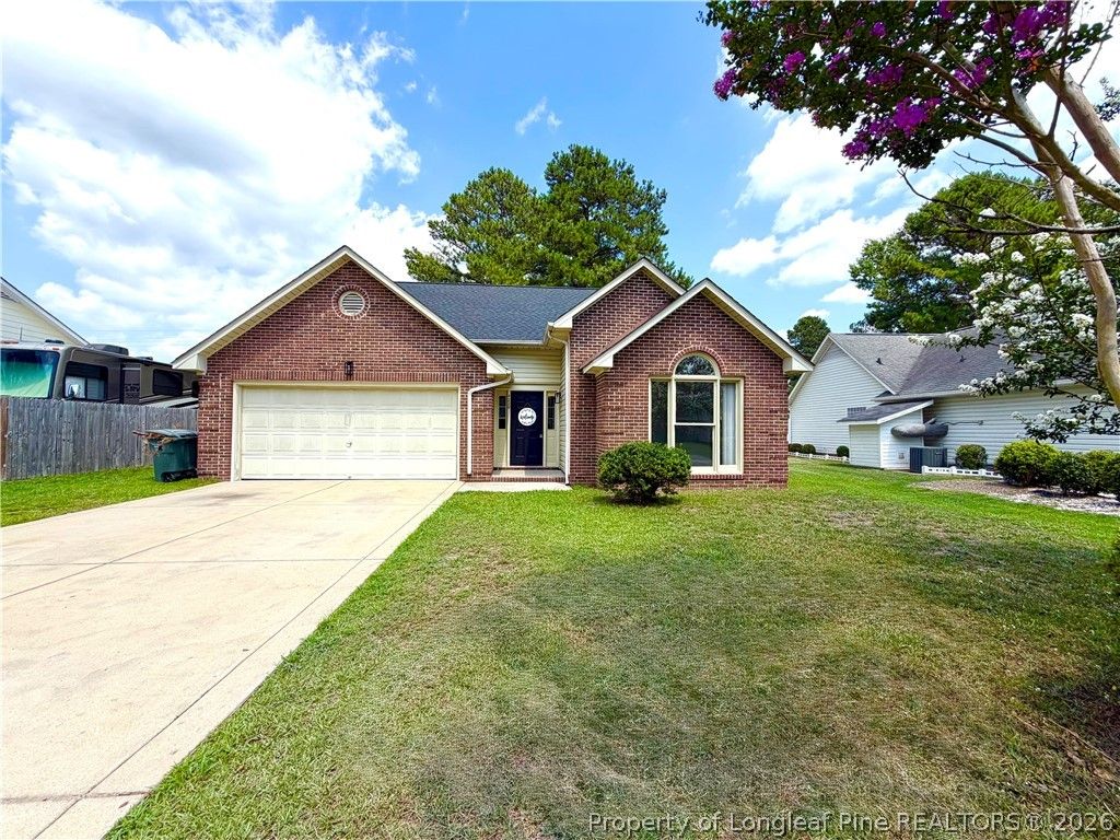 4229 Buckhurst Drive, Hope Mills, NC 28348