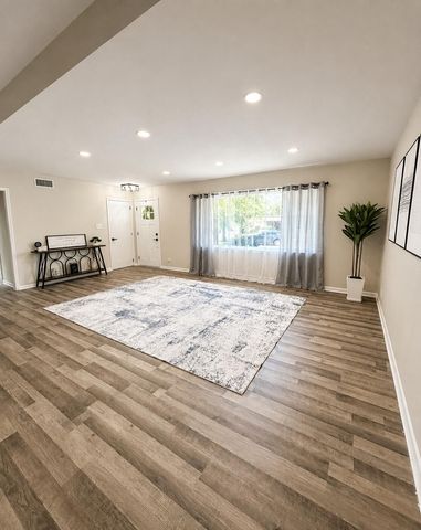 6747 Birch Place, Gary, IN 46403
