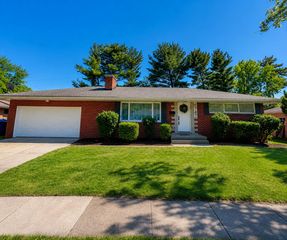 6747 Birch Place, Gary, IN 46403
