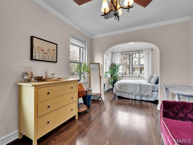 7217 Shaftesbury Avenue, University City, MO 63130