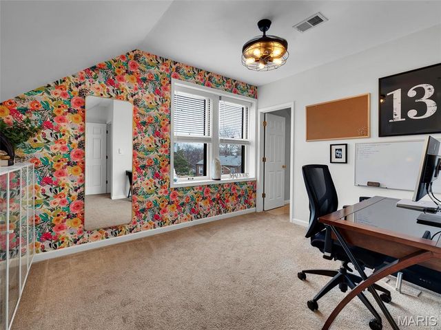 7217 Shaftesbury Avenue, University City, MO 63130