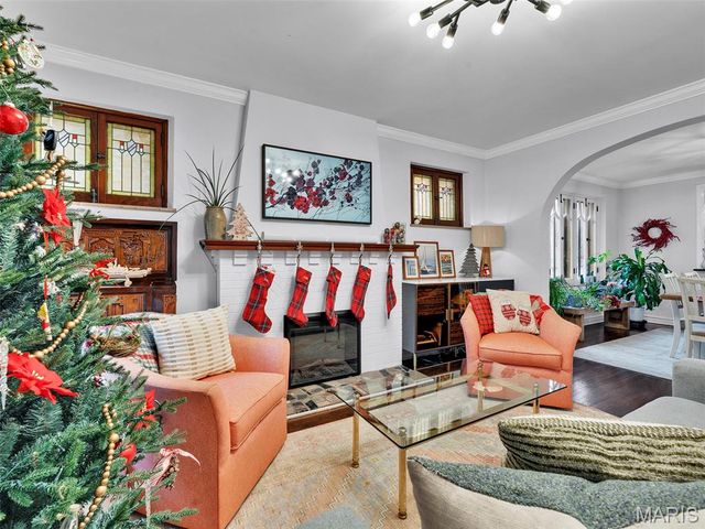 7217 Shaftesbury Avenue, University City, MO 63130