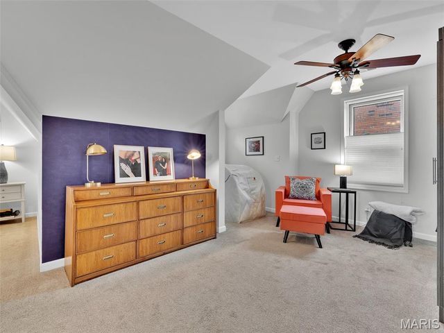 7217 Shaftesbury Avenue, University City, MO 63130