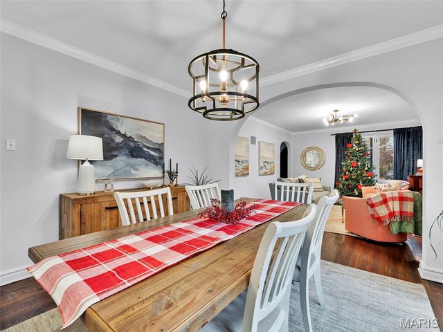 7217 Shaftesbury Avenue, University City, MO 63130