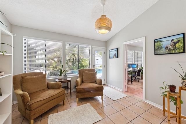 8617 AMBER OAK COURT, Orlando, FL 32817
