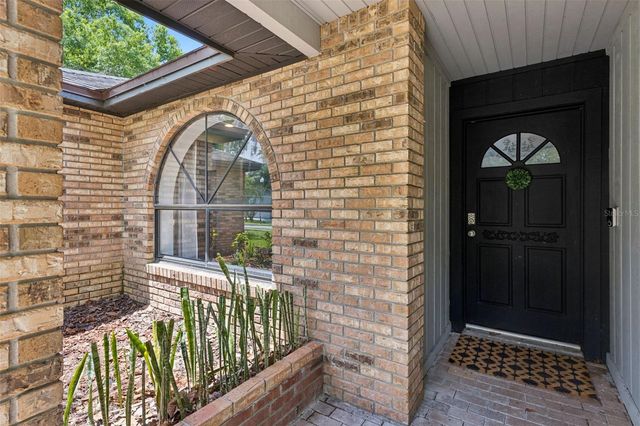 8617 AMBER OAK COURT, Orlando, FL 32817