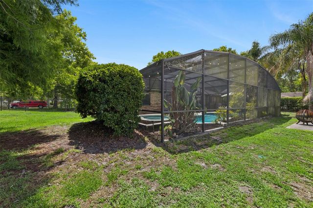 8617 AMBER OAK COURT, Orlando, FL 32817