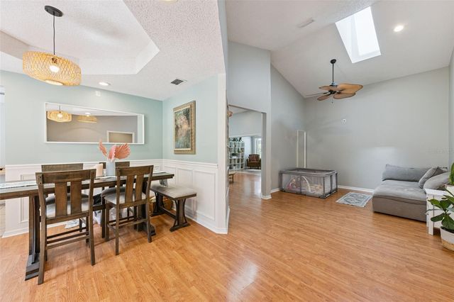 8617 AMBER OAK COURT, Orlando, FL 32817